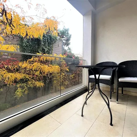 Apartment Welcoming Forest Bucharest