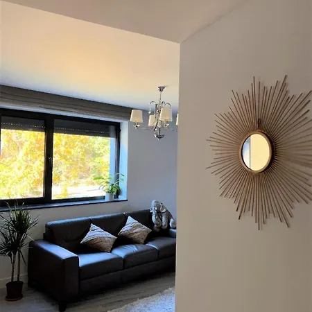 Welcoming Forest Apartment Bucharest